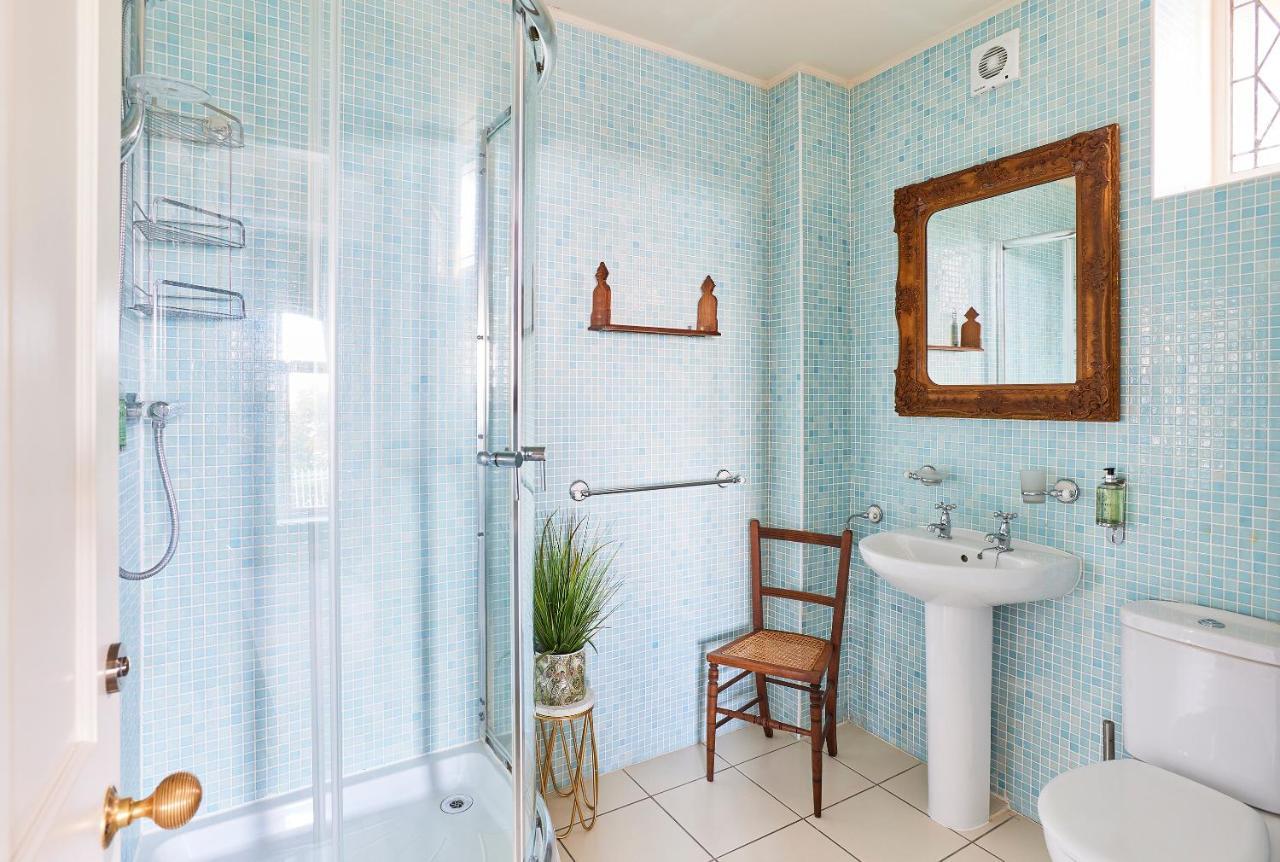 The Spa Chalet Scarborough Hot Tub, Pool, Gym, Beach Location Zewnętrze zdjęcie